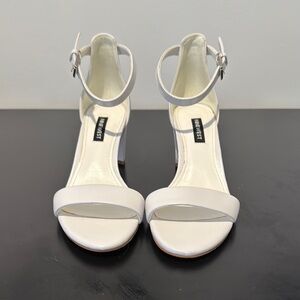 Nine West White Heels Elegant Minimalist Design